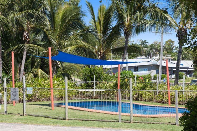 فندق Poinciana At Cooee Bay يبون المظهر الخارجي الصورة